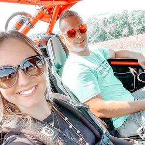 Meet your Posher, Ang